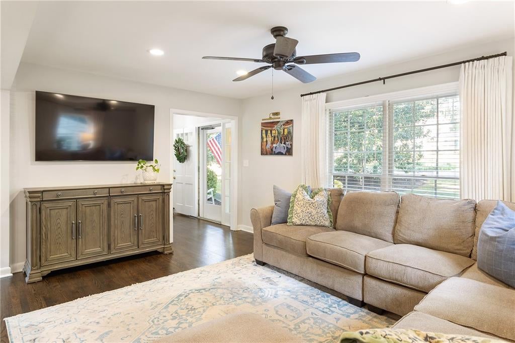 95 Whispering Way