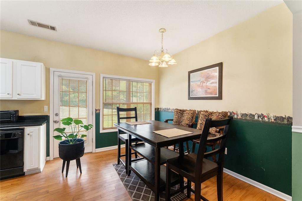 11203 Knotty Pine Place