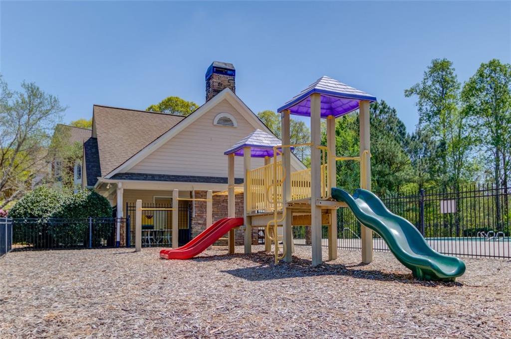 4766 Cedar Wood Drive, Lilburn, Georgia image 34