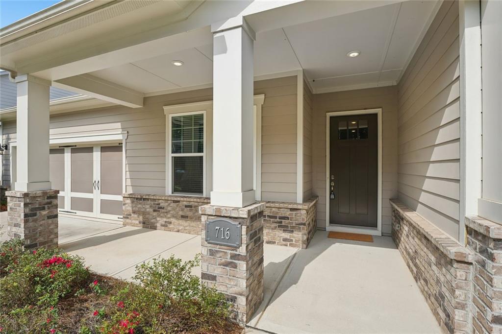 716 Elizabeth Trail