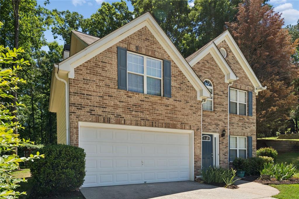 954 Wandering Vine Drive SE