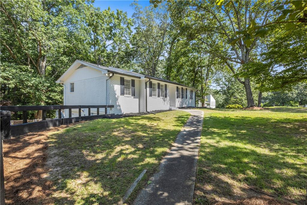 4890 Old Briar Trl