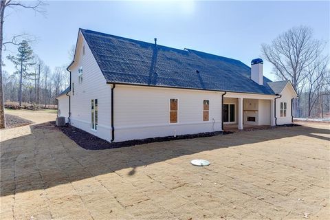 A home in Pendergrass