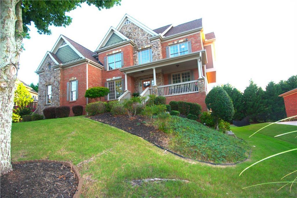 3094 Walkers Falls Way