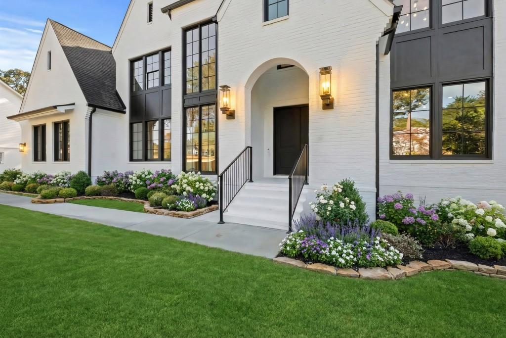 584 Indian Hills Parkway