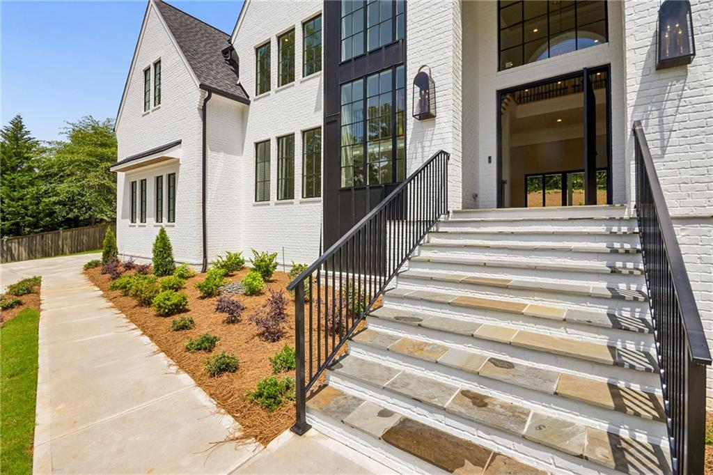 584 Indian Hills Parkway