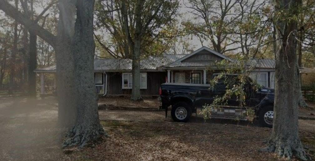 5729 Jim Crow Road, Flowery Branch, Georgia image 1