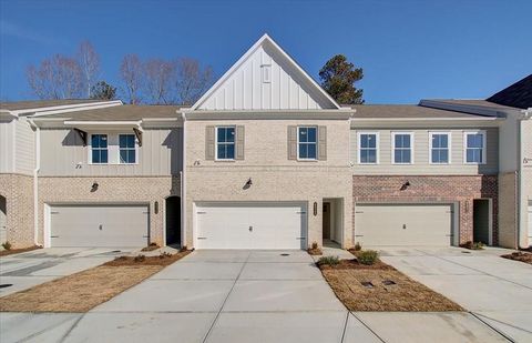 Townhouse For Sale - 4635 Moray Drive<br/> Mableton, GA 30126
