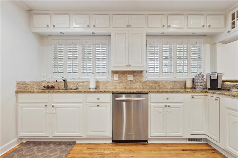 850 Moores Mill Road, Atlanta, Georgia image 9