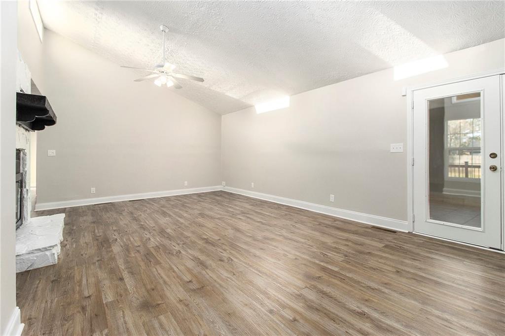 9515 Deerfield Lane, Jonesboro, Georgia image 7