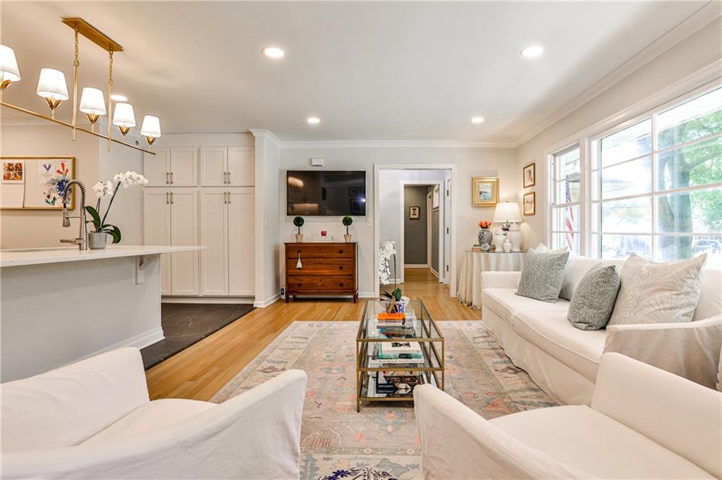 157 Normandy Drive SW