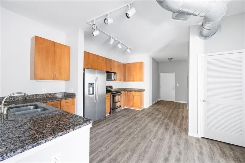 5300 PEACHTREE Road 2309