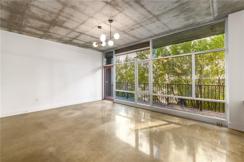 845 Spring Street NW 221