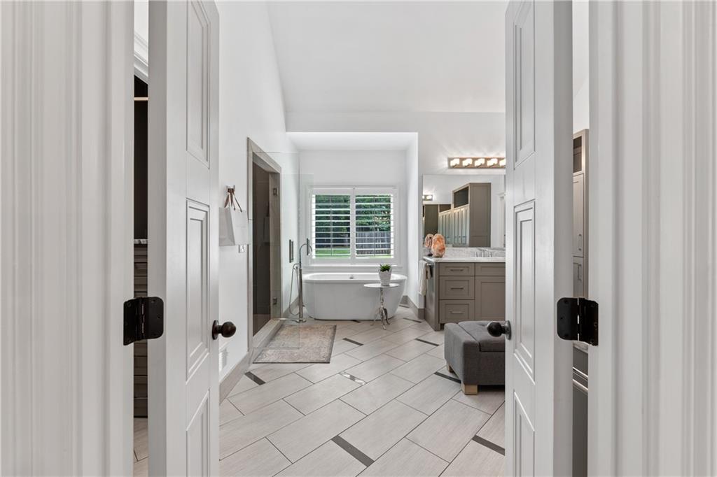 9950 Farmbrook Lane, Johns Creek, Georgia image 40