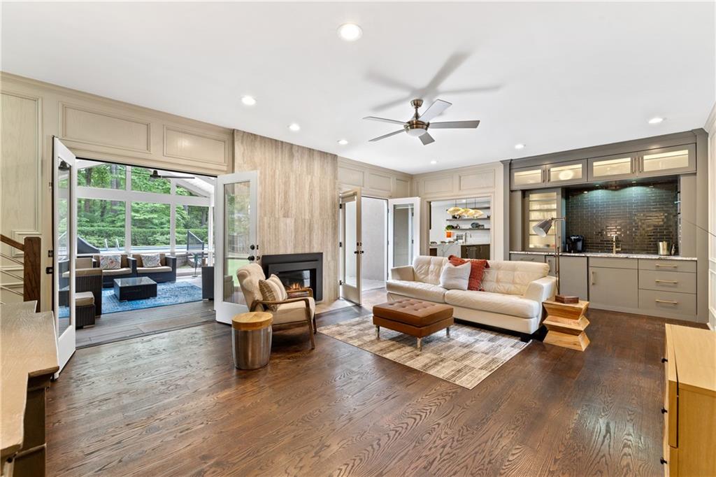 9950 Farmbrook Lane, Johns Creek, Georgia image 28