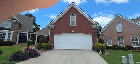 Homes For Sale - 1555 Woodberry Run Drive<br/> Snellville, GA 30078