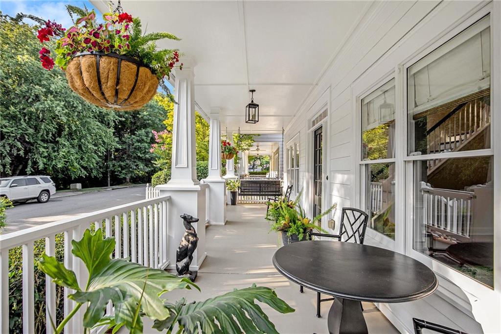 2105 Adams Overlook NW