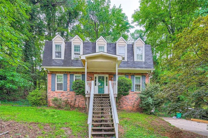 Fantastic Fixer Opportunity in Pope High School District! Mountain View Elementary. Hightower Trail Middle. Priced to Sell! Ask about our renovation loans! Minutes to restaurants, retail. No rent restrictions!