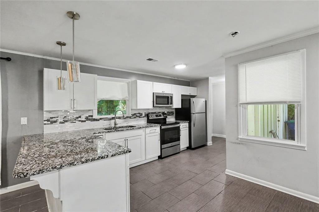 2810 FOXLAIR Trail