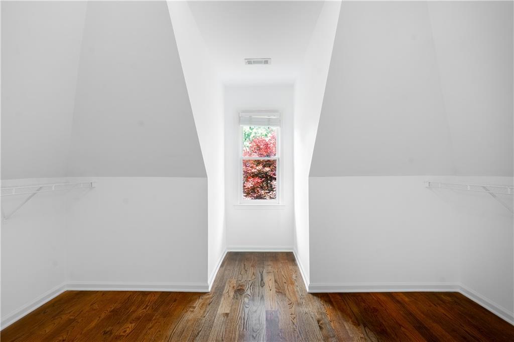 Lost Forrest - Residential