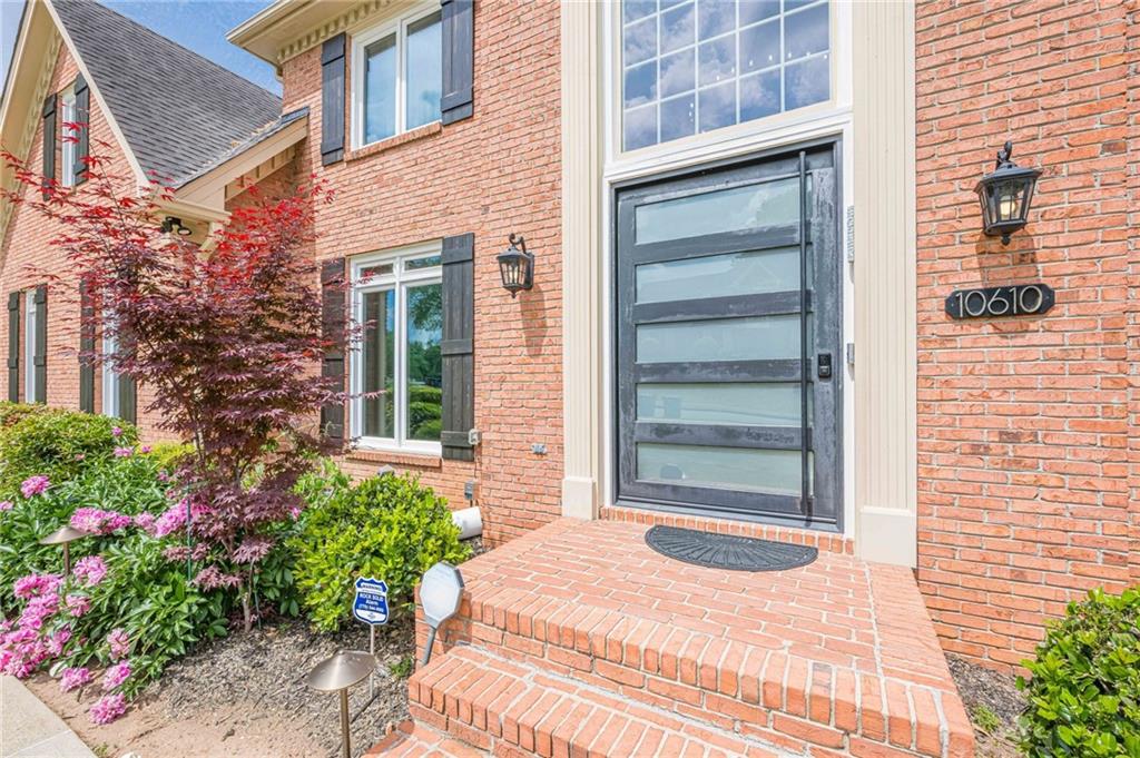 10610 Kingsmark Trail, Alpharetta, Georgia image 6