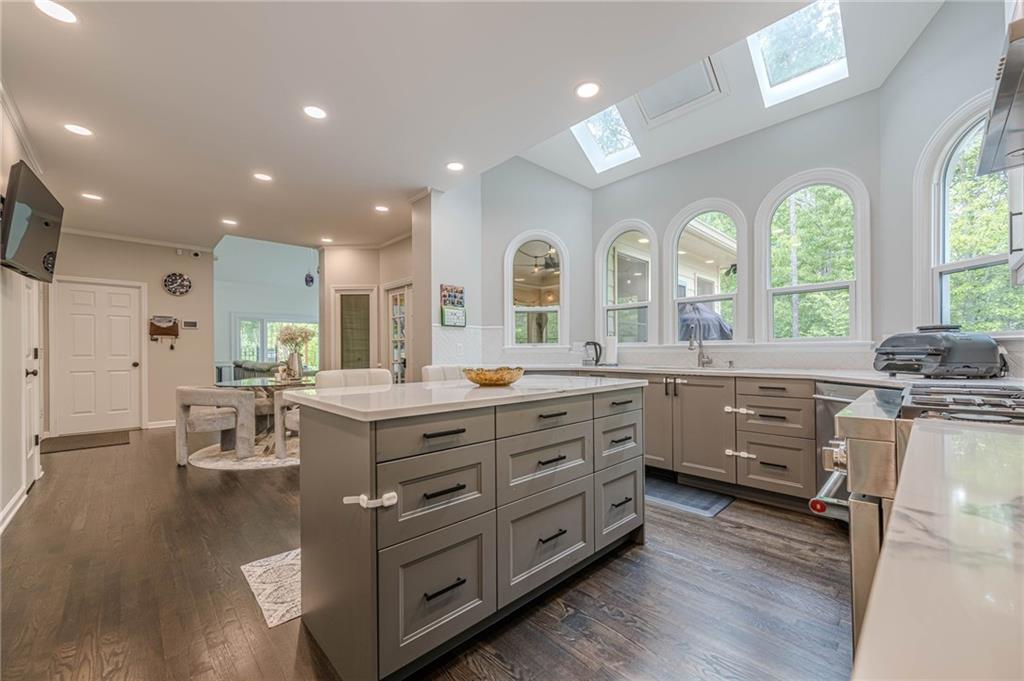 10610 Kingsmark Trail, Alpharetta, Georgia image 31