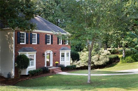 Homes For Sale - 2418 Stockton Drive<br/> Marietta, GA 30066