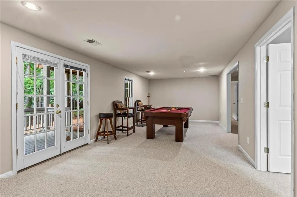 Alpharetta, Georgia 30005, United States, 4 Bedrooms Bedrooms, ,4 BathroomsBathrooms,Residential,Active,250500