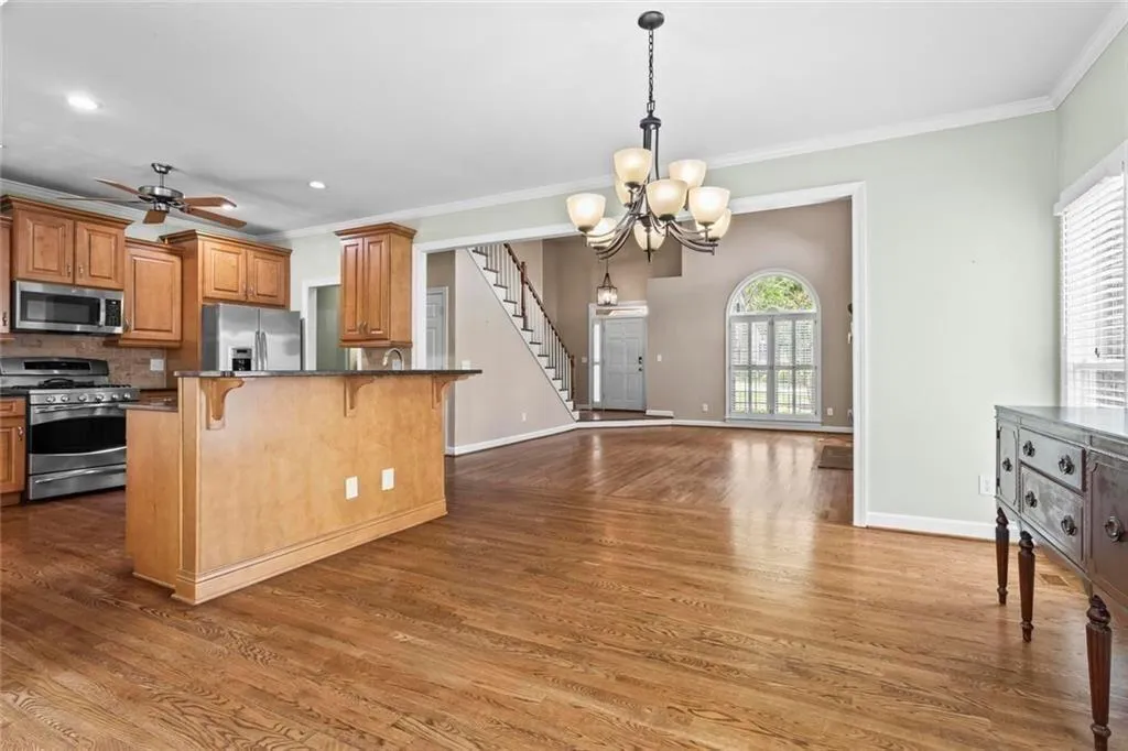 Alpharetta, Georgia 30005, United States, 4 Bedrooms Bedrooms, ,4 BathroomsBathrooms,Residential,Active,250500