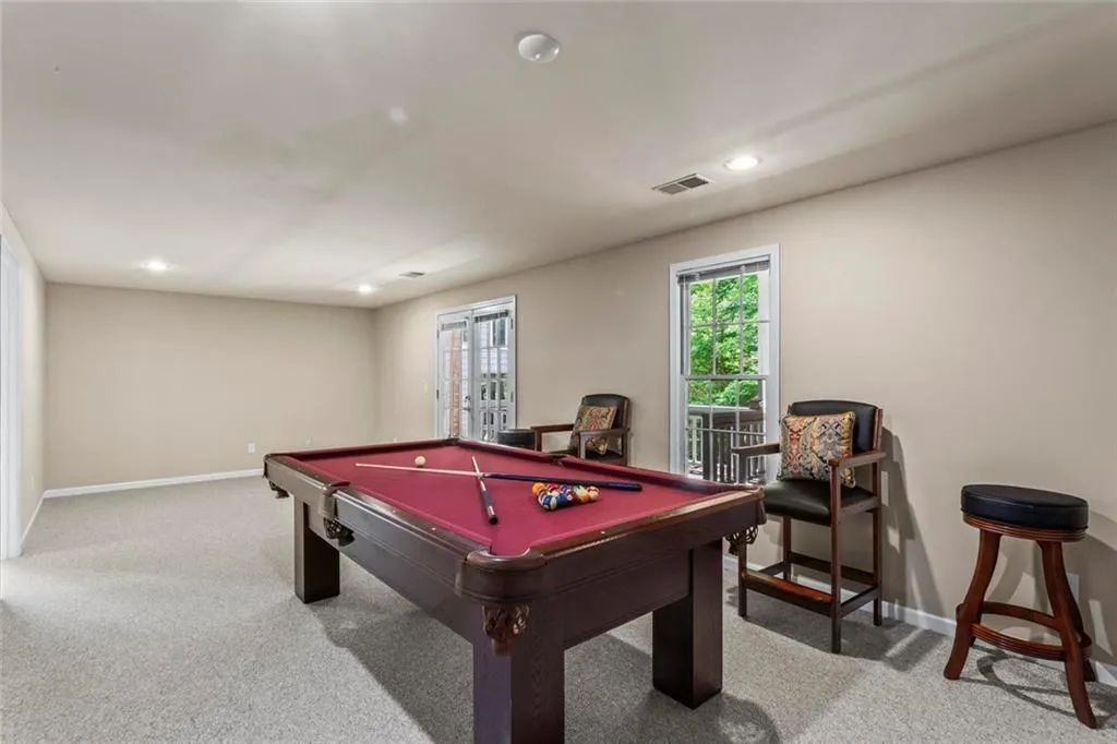 Alpharetta, Georgia 30005, United States, 4 Bedrooms Bedrooms, ,4 BathroomsBathrooms,Residential,Active,250500