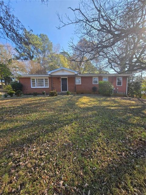 Homes For Sale - 961 Dixie Drive<br/> Jonesboro, GA 30236