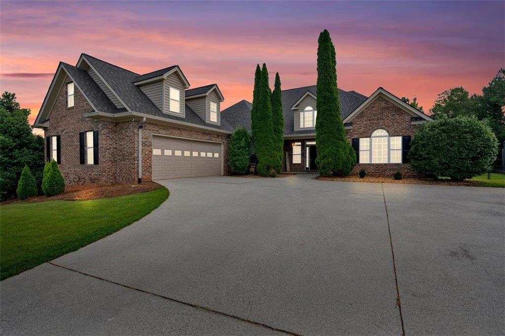 193 Meadow Creek Circle