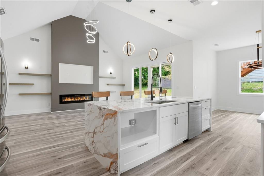 559 Pennybrook Lane