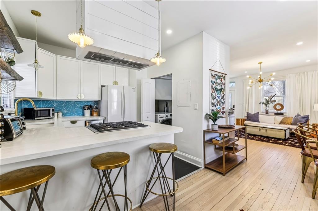 196 Reinhardt Street SE A