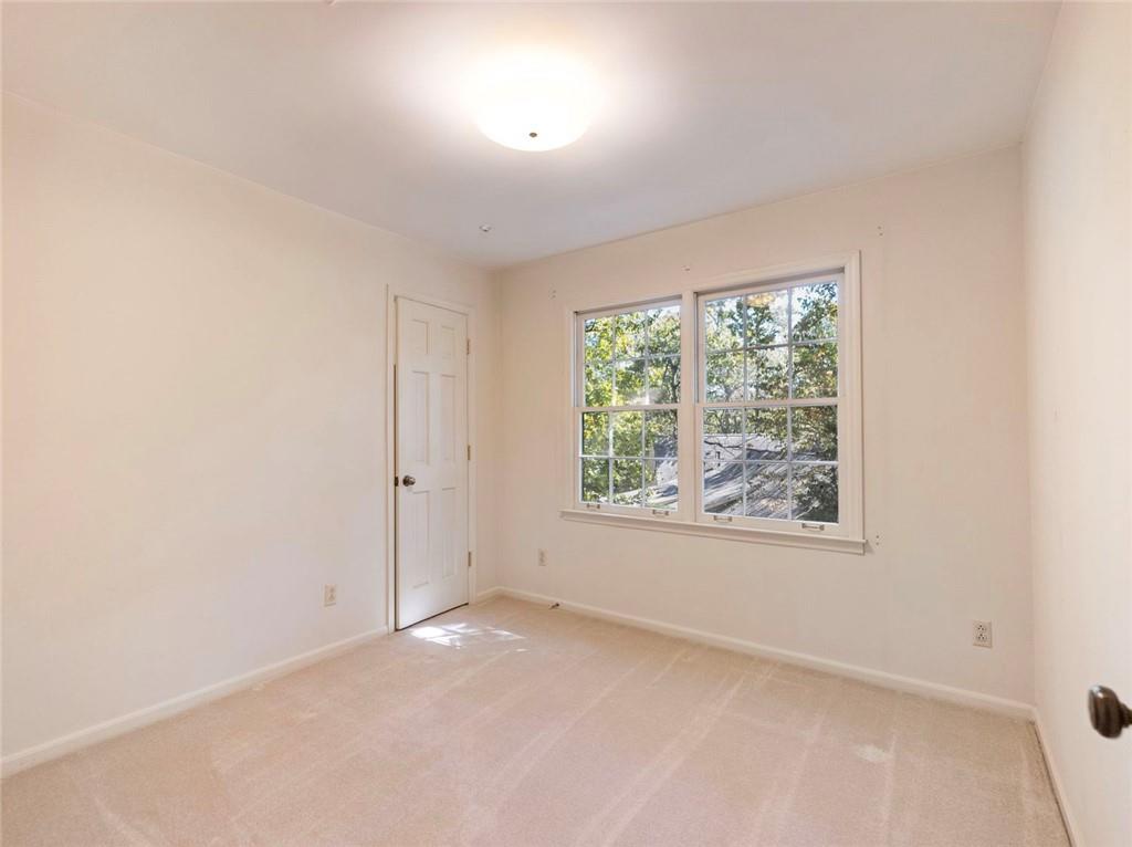 RIVERMONT - Residential