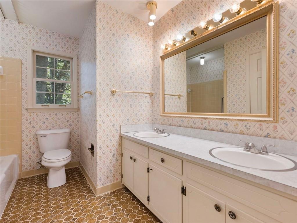 RIVERMONT - Residential