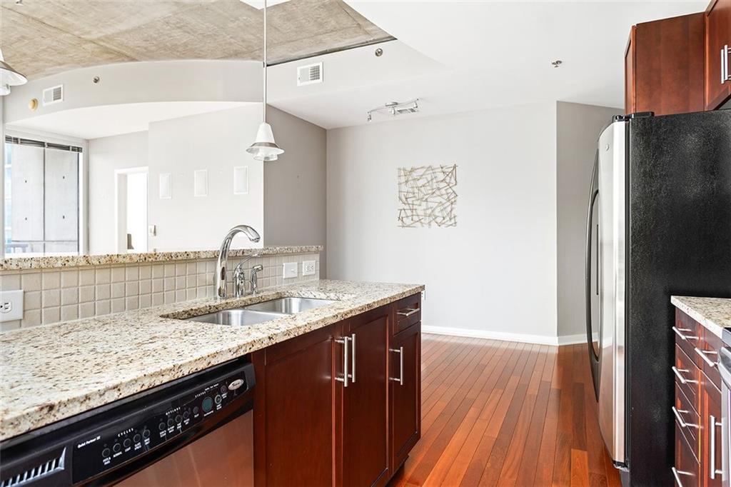 855 Peachtree Street NE 2203