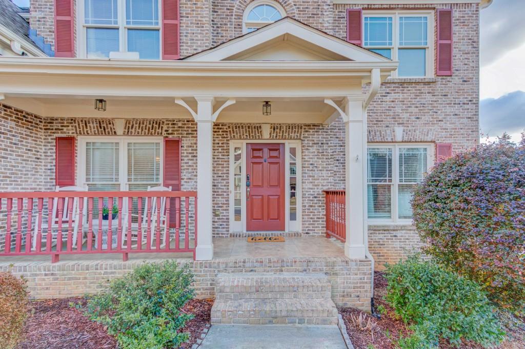 984 Ivey Chase Place