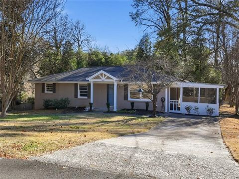 Photo of 2002 DREW VALLEY Road NE, Brookhaven, GA 30319 (MLS # 7693602)