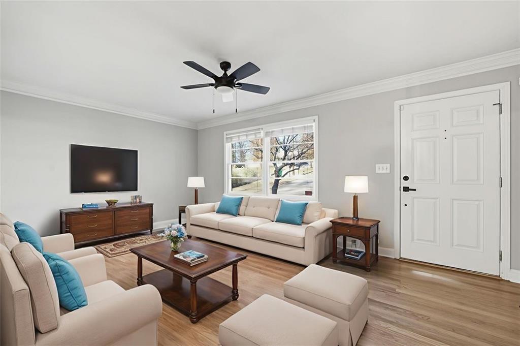 2002 DREW VALLEY Road NE