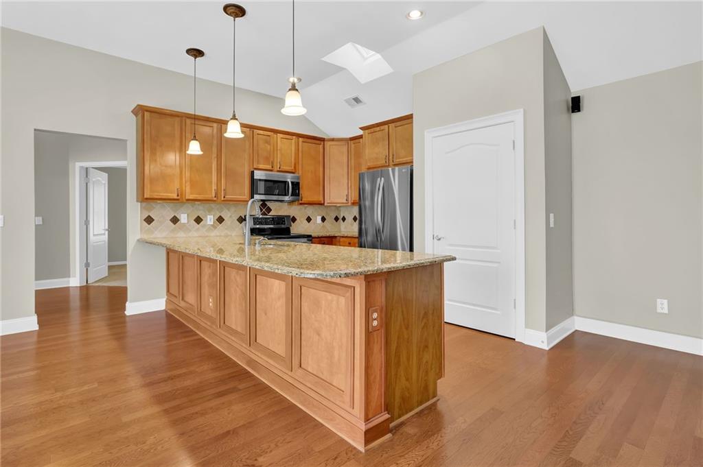 308 Jessica Way, Canton, Georgia image 7