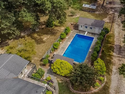 A home in Dacula