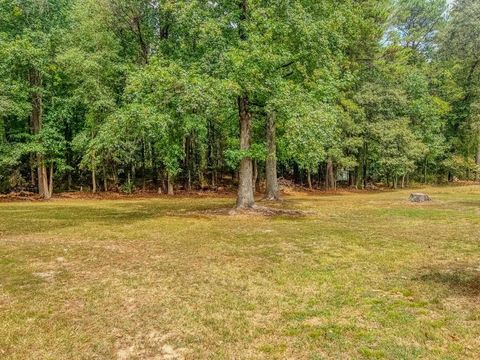 A home in Dacula