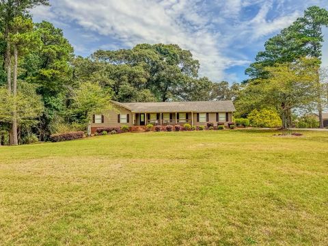 A home in Dacula