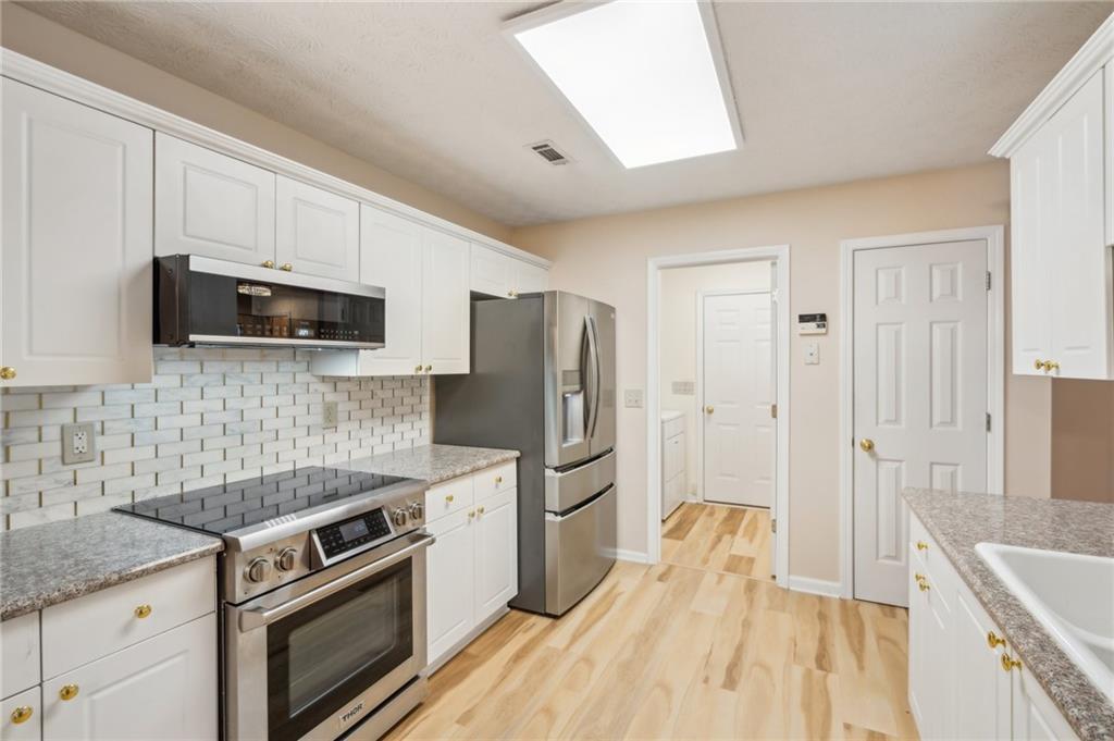 3815 Glen Laurel Court