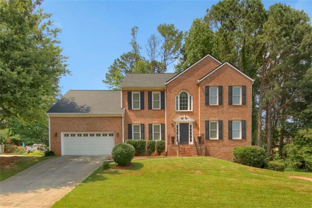 5 Bedroom, 2.5 Bath Brick Home for Rent Spacious and well-maintained brick home available for rent! This beautiful property features: 4 generously sized bedrooms,2.5 bathrooms,Brick exterior for classic charm and durability,Large living areas with natural light, Luxury Kitchen and appliances, "Cafe" matte white and gold appliances, Private backyard, New Deck - perfect for relaxing or entertaining,Driveway and garage parking,Convenient location near schools, shopping, and transportation. Swim/lake community, great schools "Fayette County". New carpet, refininished hardwood floors, renovated kitchen, jetted tub, large bedrooms. 620 Mininal credit score required, criminal background check, and job verification information.