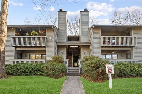 Photo of 414 Tuxworth Circle, Decatur, GA 30033 (MLS # 7725398)