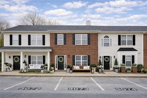 Condo For Sale - 5072 Leeshire Trace<br/> Tucker, GA 30084