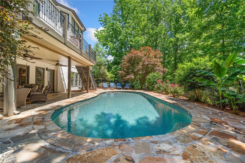 414 Dogwood Way