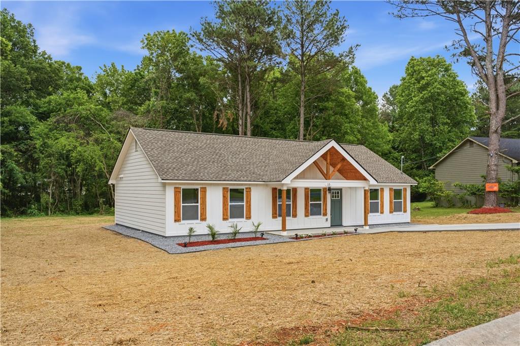 15 Plantation Drive NE